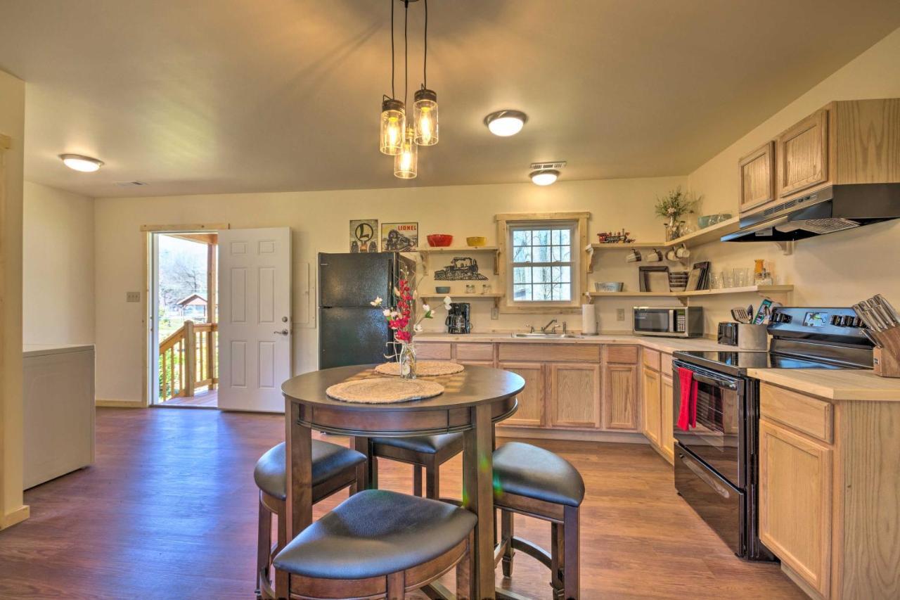 Cozy Bryson City Cabin 5 Miles To Downtown! Bagian luar foto